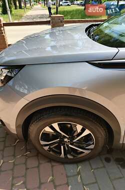 Внедорожник / Кроссовер Peugeot 2008 2020 в 