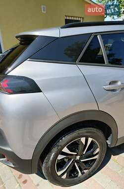 Внедорожник / Кроссовер Peugeot 2008 2020 в 