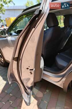 Внедорожник / Кроссовер Peugeot 2008 2020 в 
