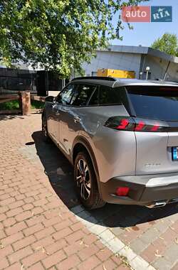 Внедорожник / Кроссовер Peugeot 2008 2020 в 