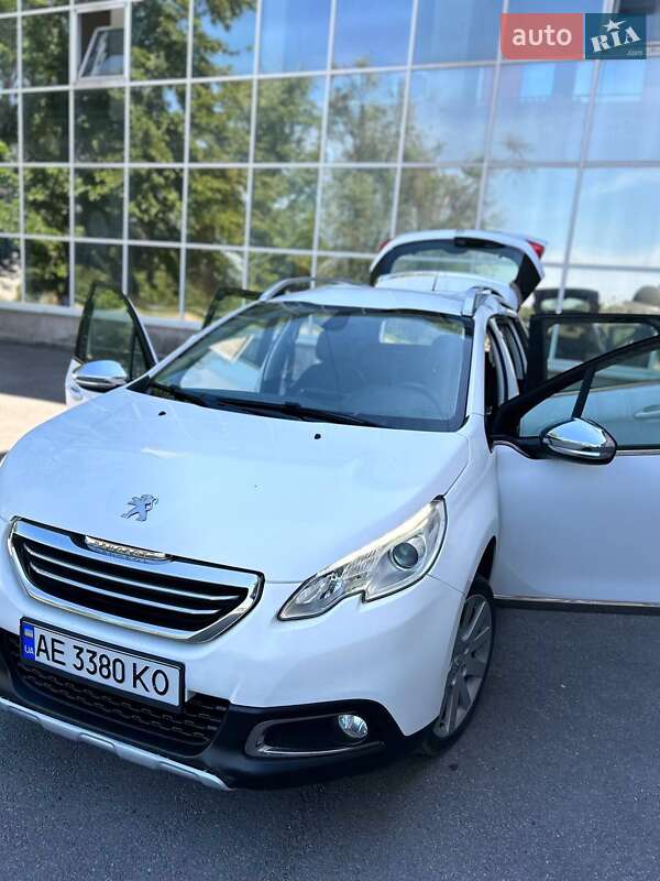 Внедорожник / Кроссовер Peugeot 2008 2014 в 