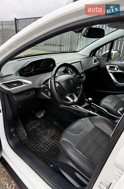 Внедорожник / Кроссовер Peugeot 2008 2013 в 