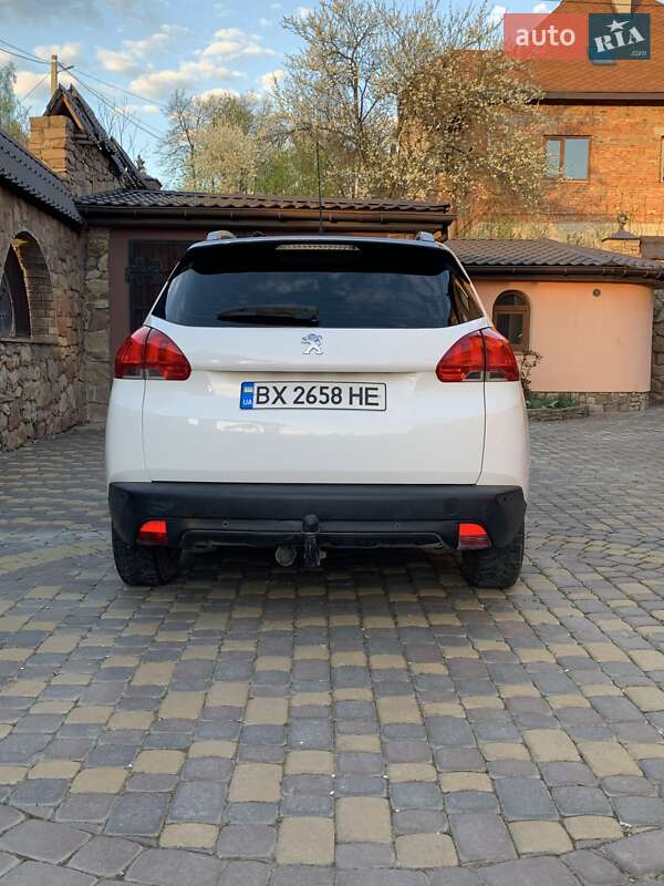 Позашляховик / Кросовер Peugeot 2008 2014 в Городку