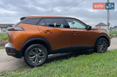 Внедорожник / Кроссовер Peugeot 2008 2021 в 