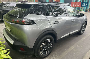 Позашляховик / Кросовер Peugeot 2008 2022 в 