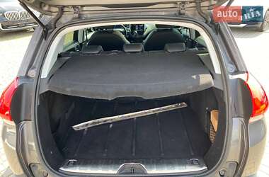 Внедорожник / Кроссовер Peugeot 2008 2015 в 
