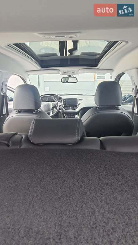Внедорожник / Кроссовер Peugeot 2008 2013 в Белой Церкви