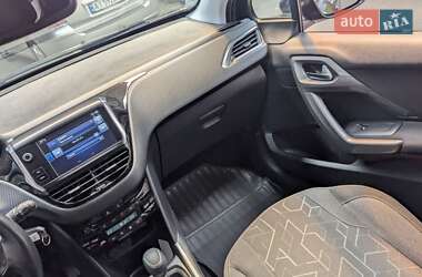 Внедорожник / Кроссовер Peugeot 2008 2016 в 
