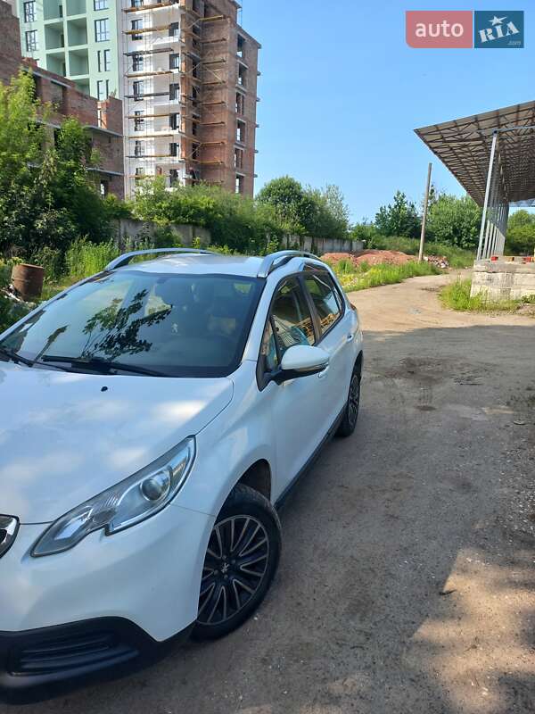 Позашляховик / Кросовер Peugeot 2008 2015 в Івано-Франківську