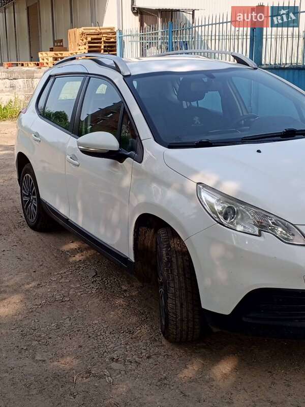 Позашляховик / Кросовер Peugeot 2008 2015 в Івано-Франківську