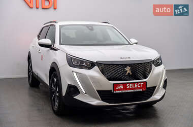 Внедорожник / Кроссовер Peugeot 2008 2021 в 