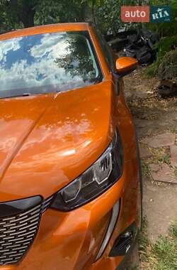 Позашляховик / Кросовер Peugeot 2008 2021 в 