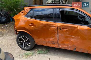 Позашляховик / Кросовер Peugeot 2008 2021 в 