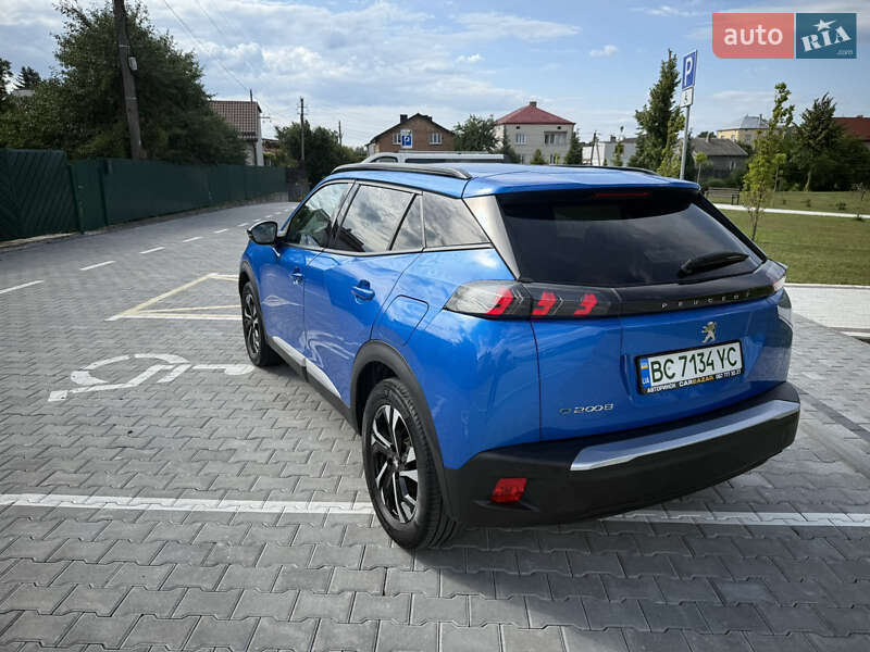Позашляховик / Кросовер Peugeot 2008 2022 в Львові