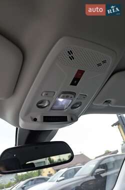 Позашляховик / Кросовер Peugeot 2008 2022 в 