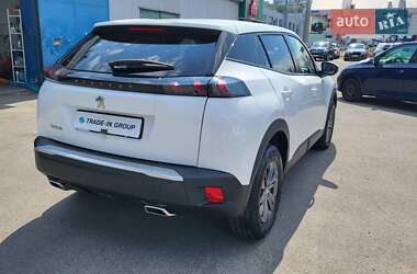 Внедорожник / Кроссовер Peugeot 2008 2021 в 