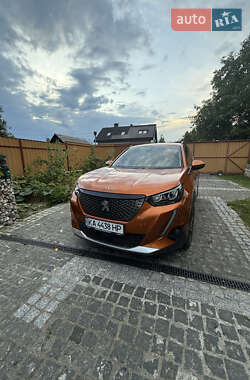 Внедорожник / Кроссовер Peugeot 2008 2020 в Киеве