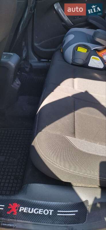 Внедорожник / Кроссовер Peugeot 2008 2018 в Ивано-Франковске