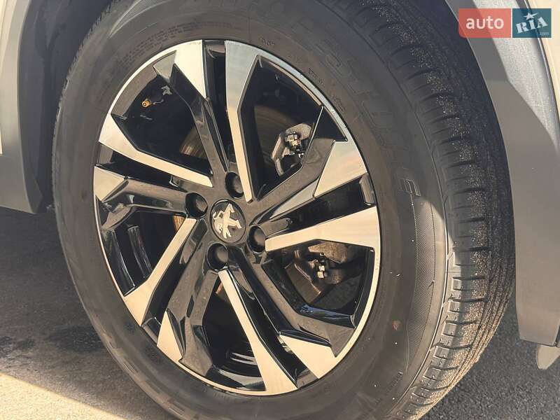 Позашляховик / Кросовер Peugeot 2008 2023 в Києві