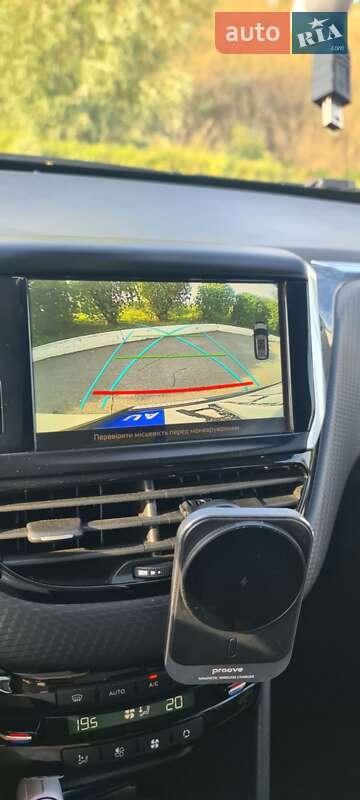 Позашляховик / Кросовер Peugeot 2008 2017 в Києві фото 22 Позашляховик / Кросовер Peugeot 2008 2017 в Києві