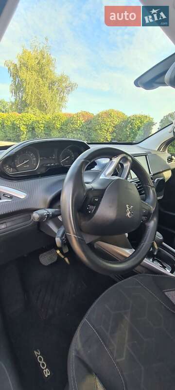 Позашляховик / Кросовер Peugeot 2008 2017 в Києві фото 19 Позашляховик / Кросовер Peugeot 2008 2017 в Києві
