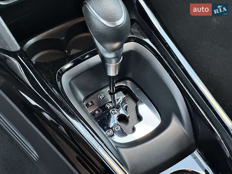 Позашляховик / Кросовер Peugeot 2008 2019 в Києві фото 33 Позашляховик / Кросовер Peugeot 2008 2019 в Києві