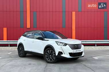 Внедорожник / Кроссовер Peugeot 2008 2021 в Киеве