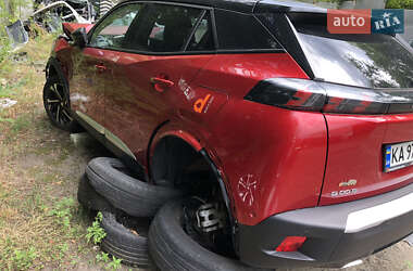 Внедорожник / Кроссовер Peugeot 2008 2021 в 