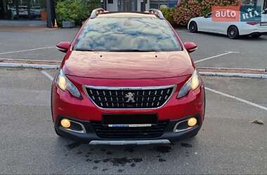 Внедорожник / Кроссовер Peugeot 2008 2016 в Харькове