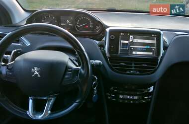 Внедорожник / Кроссовер Peugeot 2008 2014 в 