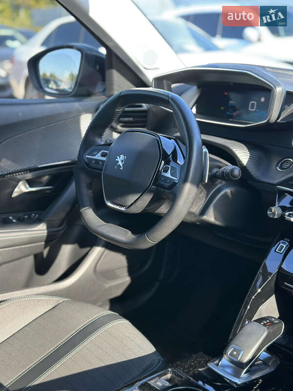 Внедорожник / Кроссовер Peugeot 2008 2021 в Ивано-Франковске