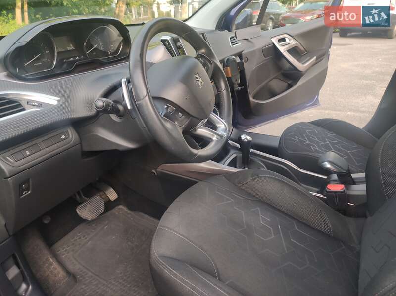 Позашляховик / Кросовер Peugeot 2008 2014 в Києві