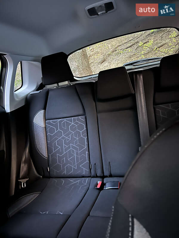 Позашляховик / Кросовер Peugeot 2008 2019 в Харкові