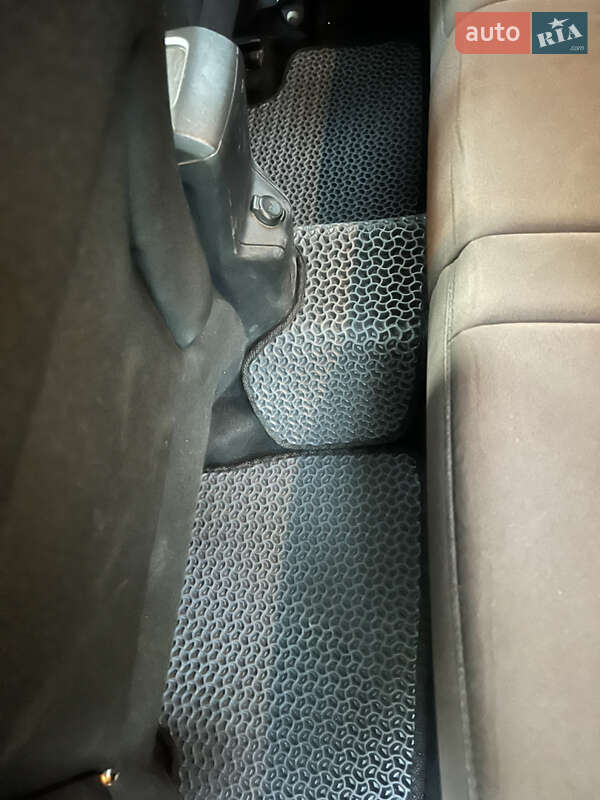 Позашляховик / Кросовер Peugeot 2008 2014 в Чорноморську фото 11 Позашляховик / Кросовер Peugeot 2008 2014 в Чорноморську