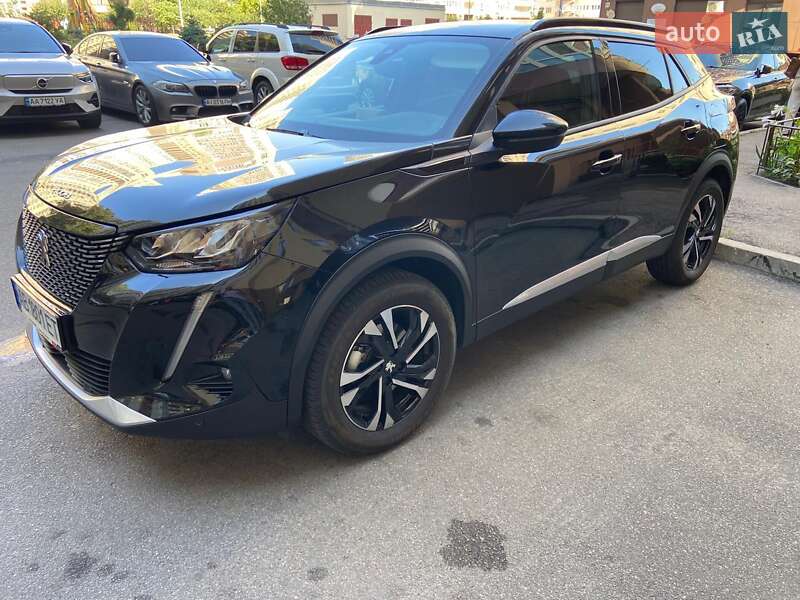 Внедорожник / Кроссовер Peugeot 2008 2020 в Киеве