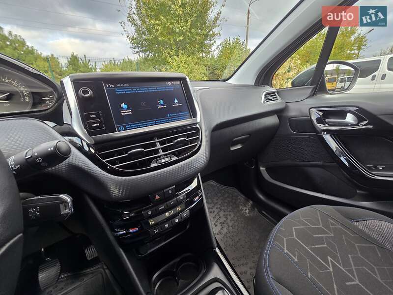 Позашляховик / Кросовер Peugeot 2008 2019 в Хмельницькому