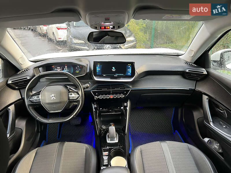 Позашляховик / Кросовер Peugeot 2008 2021 в Києві фото 7 Позашляховик / Кросовер Peugeot 2008 2021 в Києві