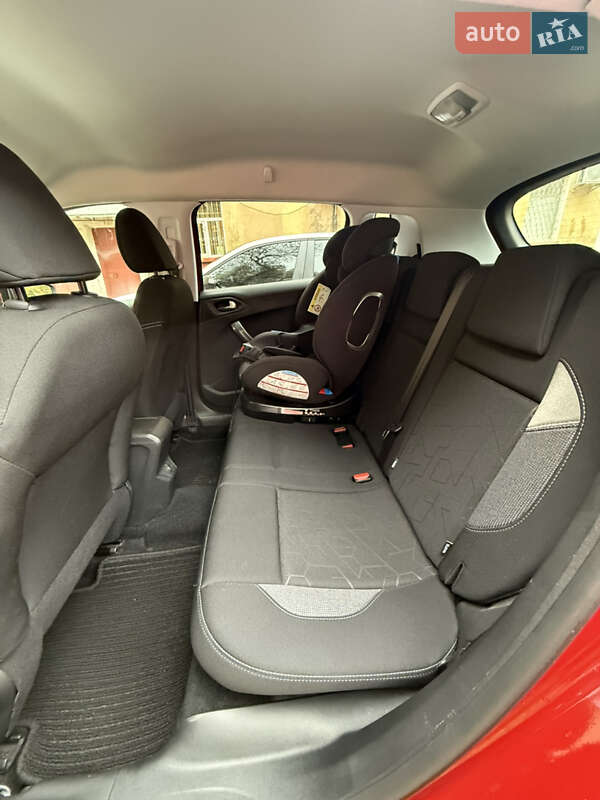 Внедорожник / Кроссовер Peugeot 2008 2019 в Чернигове фото 12 Внедорожник / Кроссовер Peugeot 2008 2019 в Чернигове