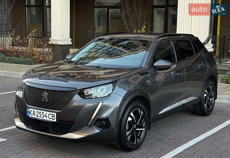 Внедорожник / Кроссовер Peugeot 2008 2021 в Киеве