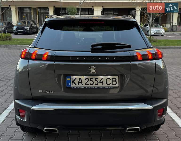 Внедорожник / Кроссовер Peugeot 2008 2021 в Киеве