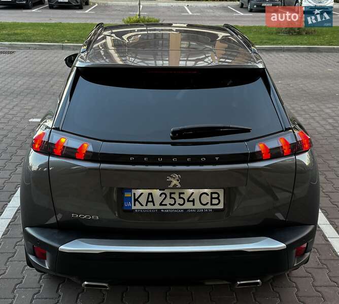 Внедорожник / Кроссовер Peugeot 2008 2021 в Киеве