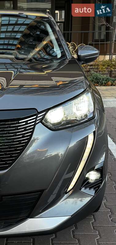 Внедорожник / Кроссовер Peugeot 2008 2021 в Киеве