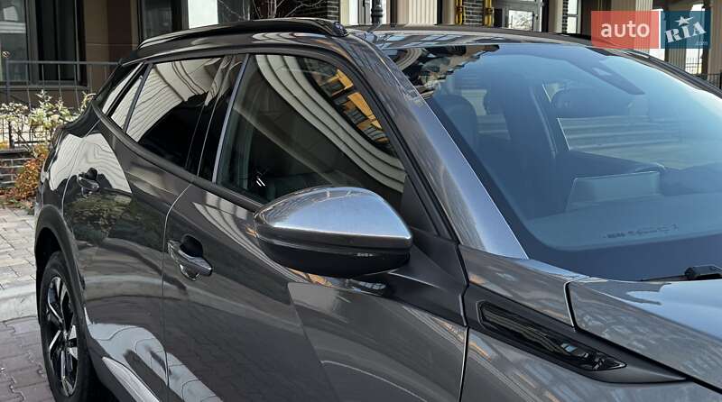Внедорожник / Кроссовер Peugeot 2008 2021 в Киеве