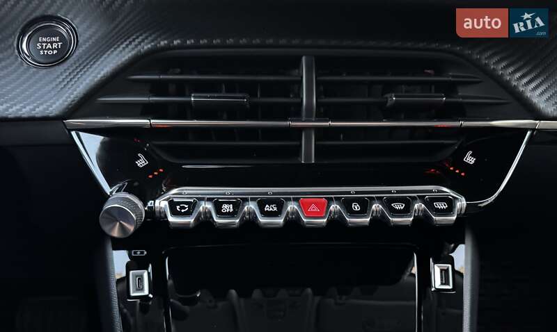 Внедорожник / Кроссовер Peugeot 2008 2021 в Киеве