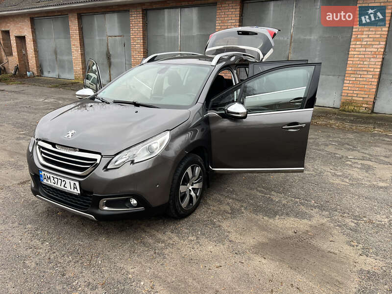 Внедорожник / Кроссовер Peugeot 2008 2013 в Бердичеве