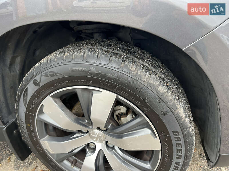 Внедорожник / Кроссовер Peugeot 2008 2013 в Бердичеве