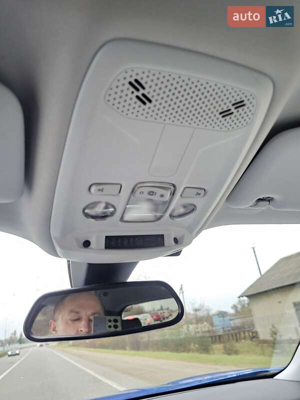 Позашляховик / Кросовер Peugeot 2008 2020 в Стрию