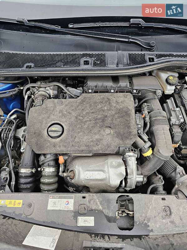 Позашляховик / Кросовер Peugeot 2008 2020 в Стрию