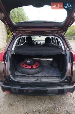 Внедорожник / Кроссовер Peugeot 2008 2013 в Херсоне