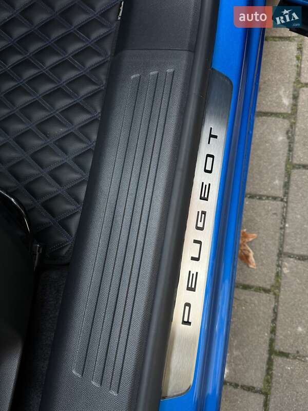 Позашляховик / Кросовер Peugeot 2008 2023 в Києві фото 10 Позашляховик / Кросовер Peugeot 2008 2023 в Києві